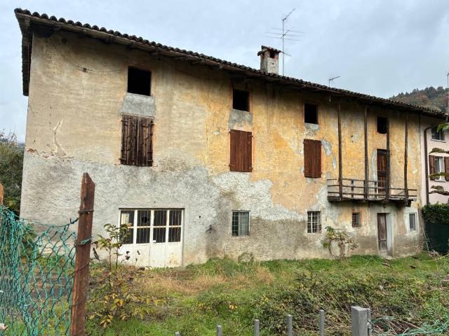 Rustico in vendita a Grumello, Alzano Lombardo