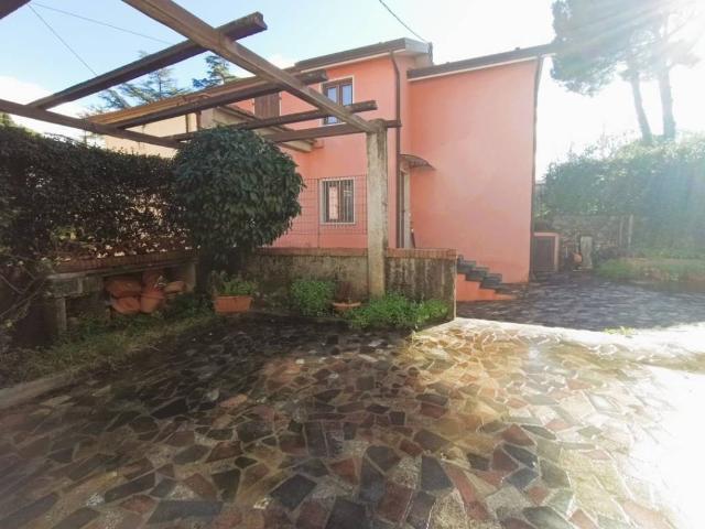 Rustico in vendita a Cafaggio, Ameglia