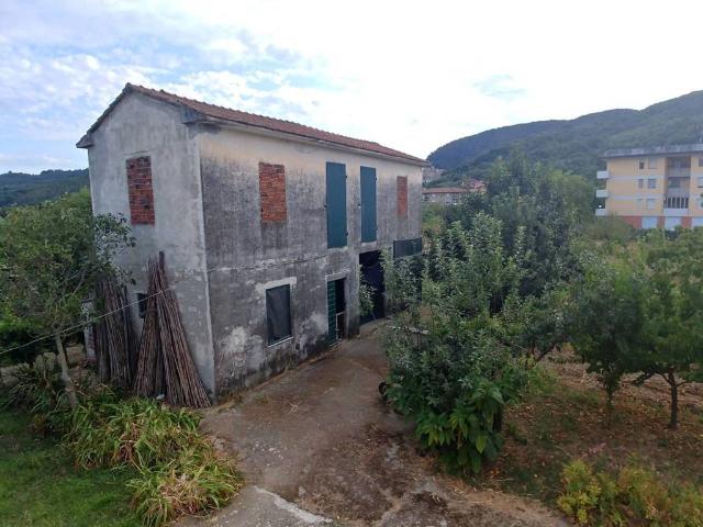 Rustico in vendita a Cafaggio, Ameglia