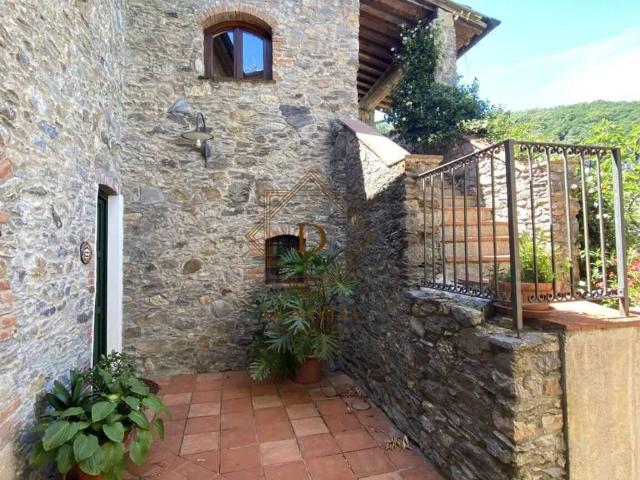 Rustico in vendita a Cafaggio, Ameglia