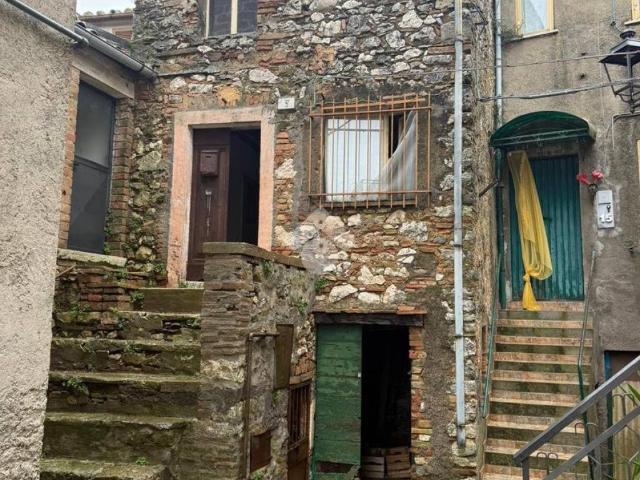 Rustico in vendita a Amelia, Umbria