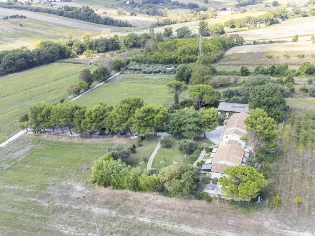 Villa Indipendente in vendita a Marche, Ancona