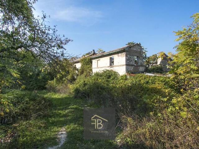 Rustico in vendita a Sant'Andrea, Marche