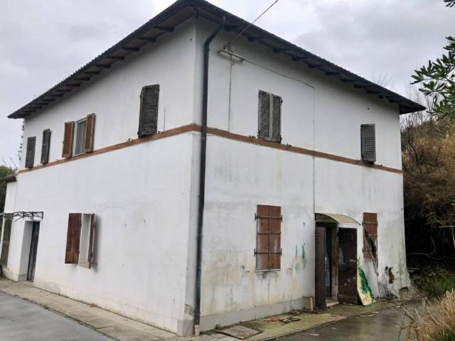 Rustico in vendita a Posatora, Marche