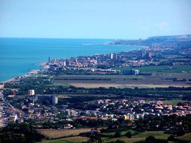 Rustico in vendita a Marche, Ancona