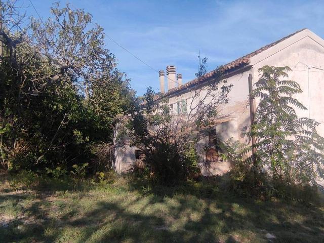 Rustico in vendita a Marche, Ancona