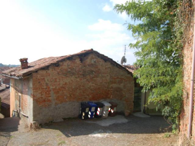 Rustico in vendita a Andezeno, Torino