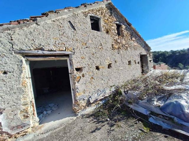 Rustico in vendita a Andora, Liguria