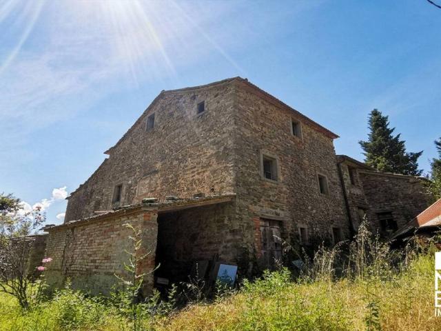 Rustico in vendita a Verazzano, Anghiari