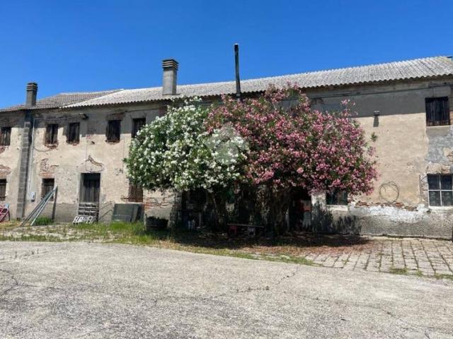 Rustico in vendita a Anguillara Veneta, Veneto
