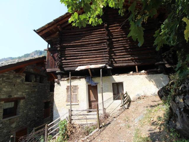 Rustico in vendita a Antey Saint André, Aosta