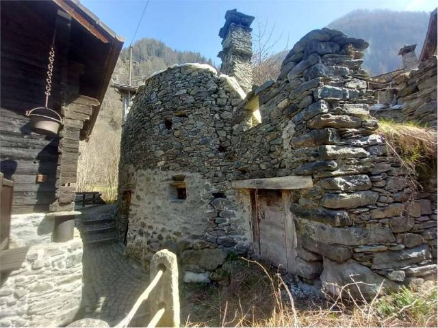 Rustico in vendita a Antey Saint André, Aosta