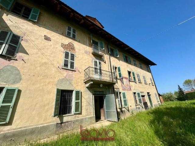 Rustico in vendita a Piemonte, Asti