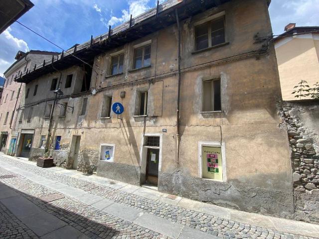 Rustico in vendita a Aosta