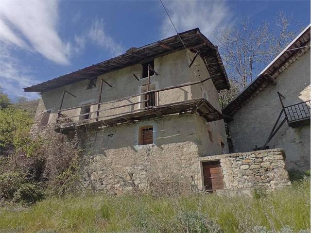 Rustico in vendita a Aosta