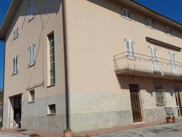Rustico in vendita a Marche, Macerata