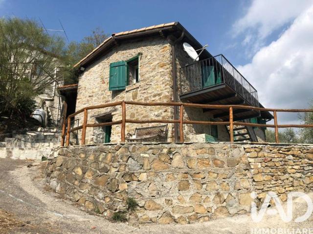Rustico in vendita a Apricale, Liguria