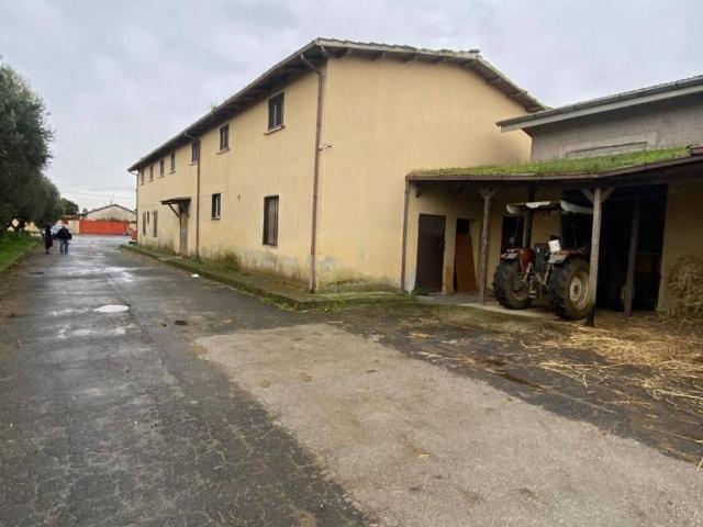 Rustico in vendita a La Cogna, Aprilia