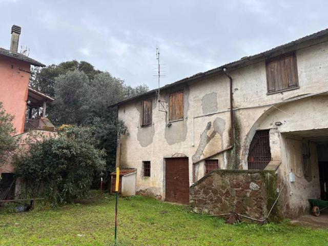 Rustico in vendita a Aprilia, Lazio