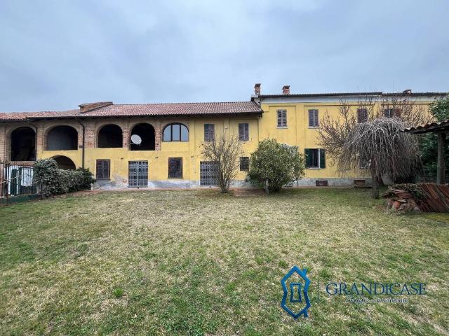 Rustico in vendita a Piemonte, Asti