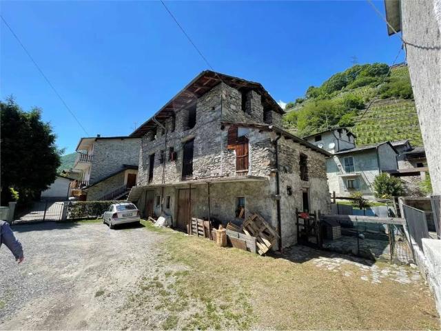 Rustico in vendita a Ardenno, Lombardia