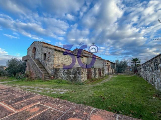 Rustico in vendita a Palazzo Del Pero, Toscana