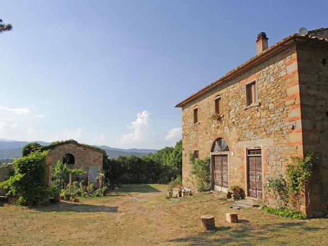 Rustico in vendita a Palazzo Del Pero, Toscana