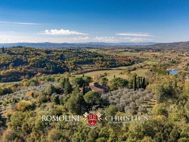 Rustico in vendita a Palazzo Del Pero, Toscana