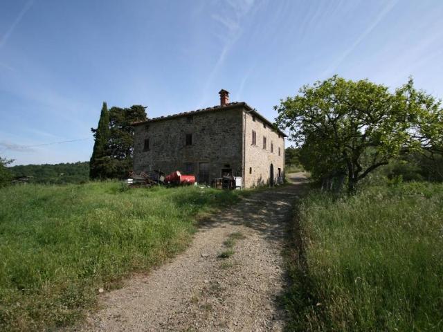 Rustico in vendita a Palazzo Del Pero, Toscana