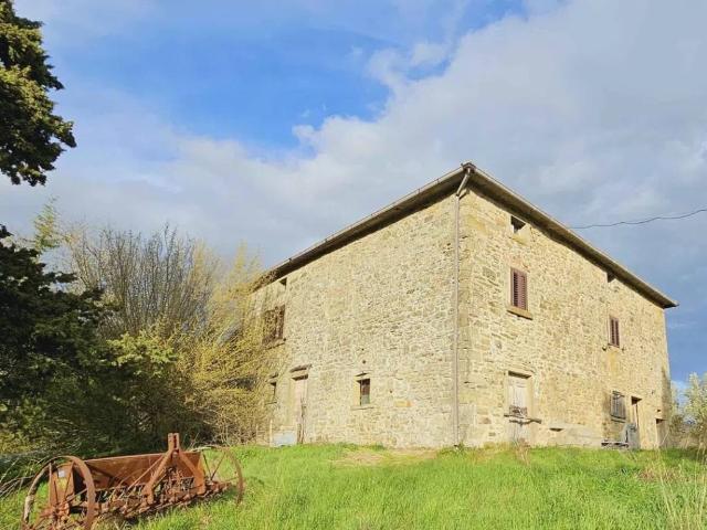 Rustico in vendita a Palazzo Del Pero, Toscana