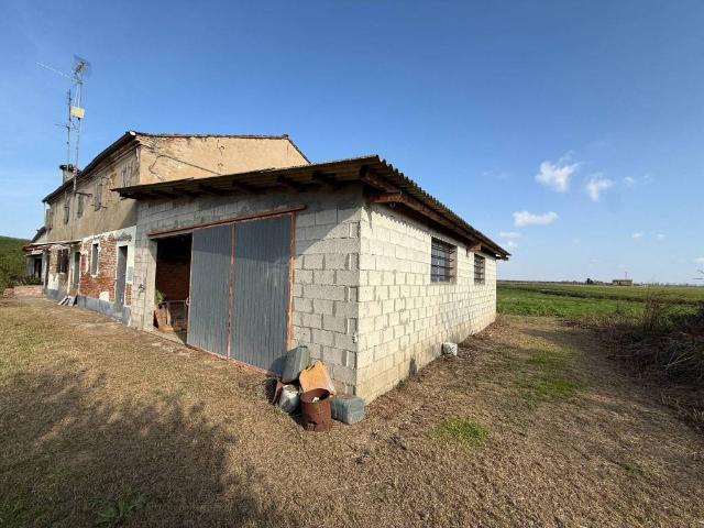 Rustico in vendita a Argenta, Reggio Emilia