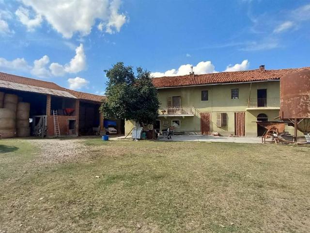 Rustico in vendita a Arignano, Torino