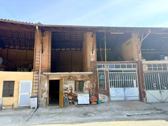 Rustico in vendita a Arluno, Lombardia