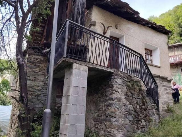 Rustico in vendita a Arnad, Aosta