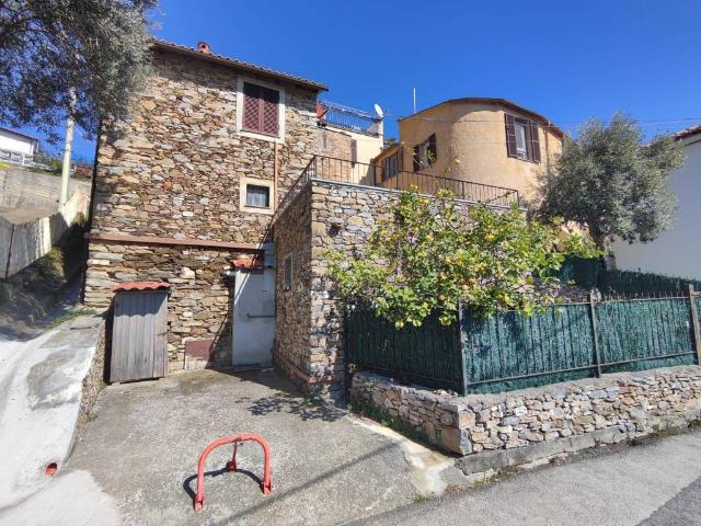 Rustico in vendita a Arnasco, Liguria