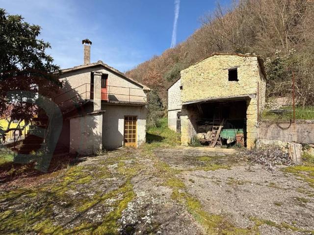 Rustico in vendita a Arpino, Lazio