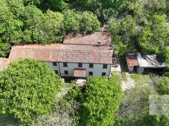 Rustico in vendita a Arquà Petrarca, Veneto
