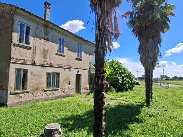 Rustico in vendita a Arquà Polesine, Veneto