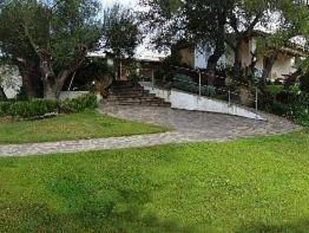 Rustico in vendita a Alzachèna/Arzachena, Arzachena