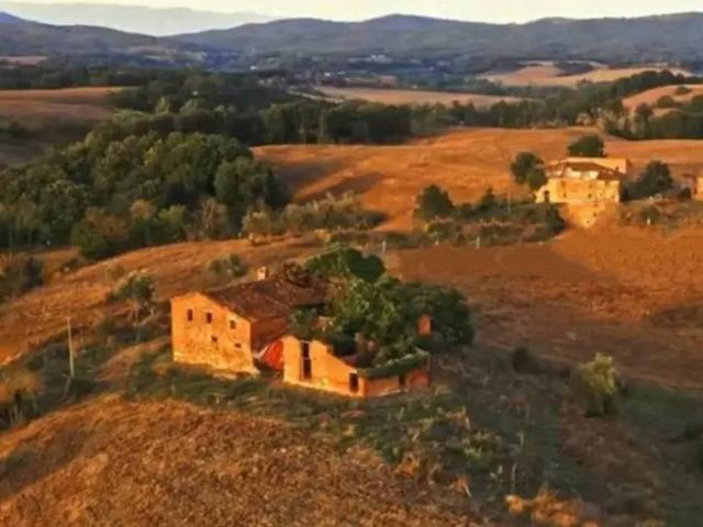 Rustico in vendita a Asciano, Toscana