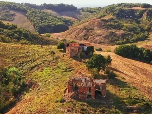Rustico in vendita a Asciano, Siena