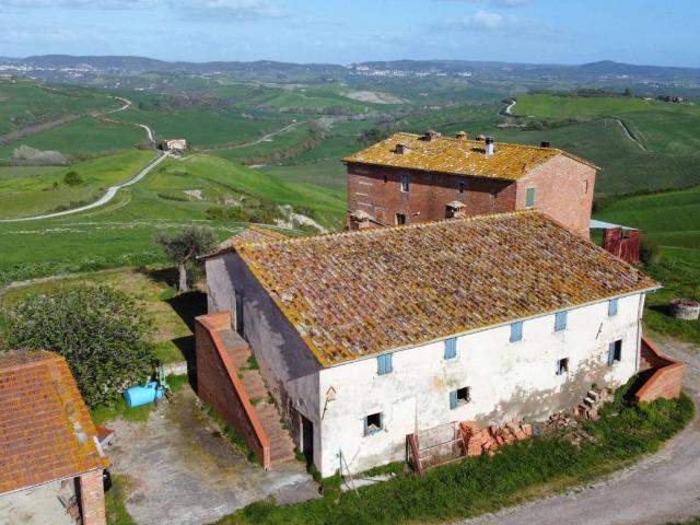 Rustico in vendita a Asciano, Toscana