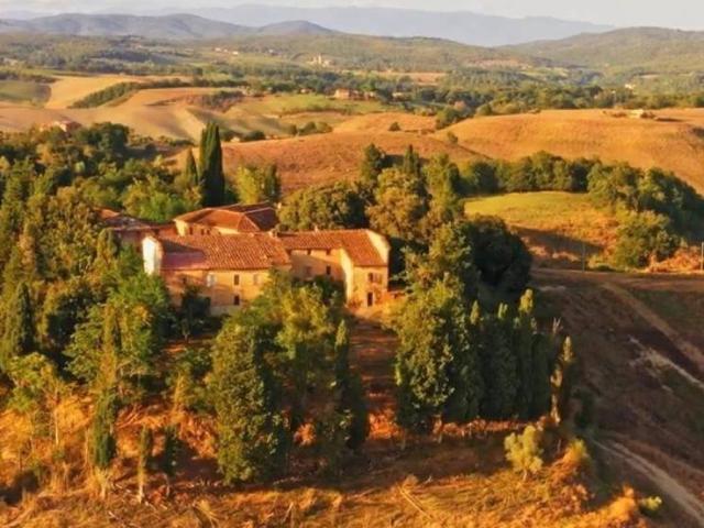 Rustico in vendita a Asciano, Toscana