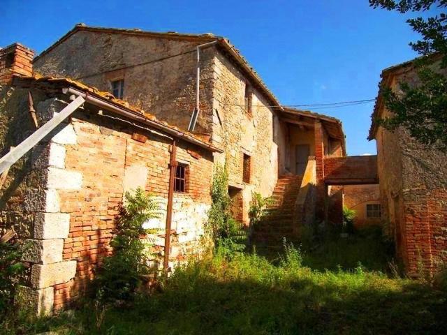 Rustico in vendita a Asciano