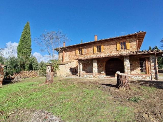 Rustico in vendita a Asciano