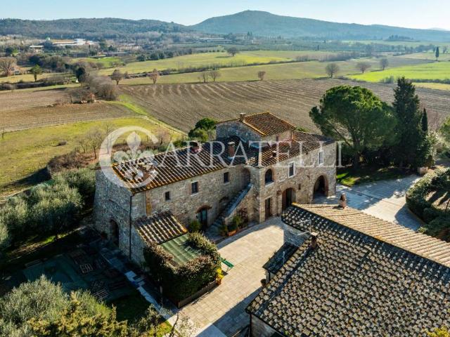 Rustico in vendita a Asciano, Toscana