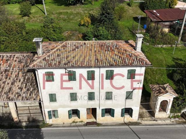 Rustico in vendita a Asolo, Treviso