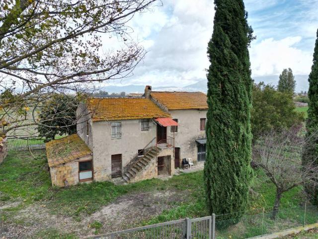 Rustico in vendita a Assisi, Umbria