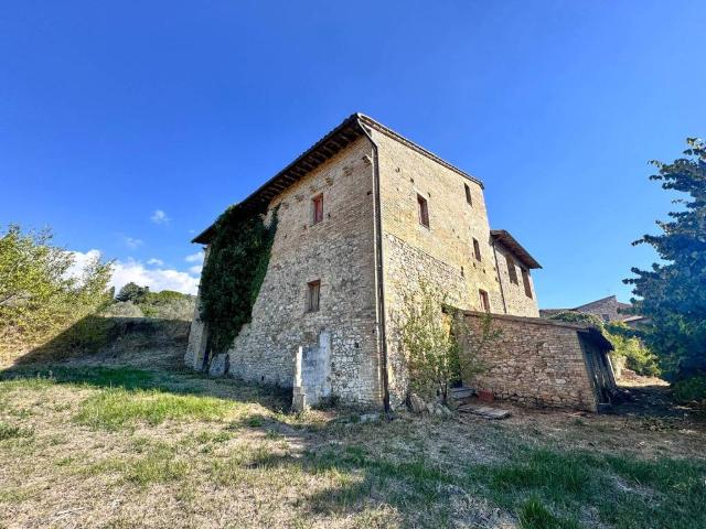 Rustico in vendita a Valecchie, Assisi