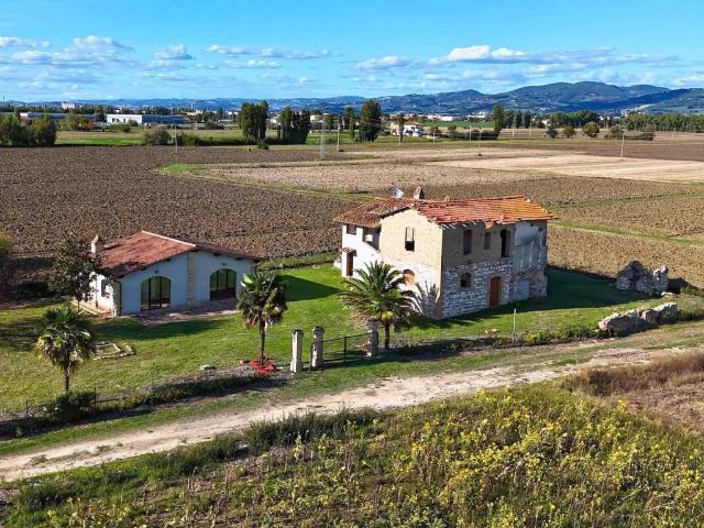 Rustico in vendita a Assisi, Umbria
